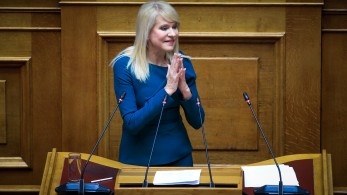 Θεοδώρα Τζάκρη: Ατιμωτικό το τέλος του ΣΥΡΙΖΑ, θα φύγουν και άλλοι βουλευτές Θεοδώρα Τζάκρη: Ατιμωτικό το τέλος του ΣΥΡΙΖΑ, θα φύγουν και άλλοι βουλευτές