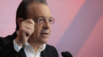 Πώς «πέφτουν» οι κυβερνήσεις, κύριε Φάμελλε;