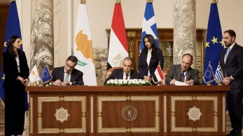 Κάιρο: οι συμφωνίες που υπεγράφησαν μετά την ολοκλήρωση της Τριμερούς Συνόδου Κορυφής