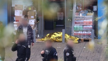 Γλυφάδα: σκηνές «φαρ ουέστ» με δύο νεκρούς και έναν τραυματία