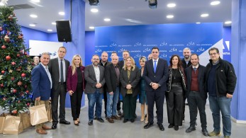 Εορταστικό κλίμα στη Νέα Δημοκρατία: Χριστουγεννιάτικη γιορτή στα κεντρικά γραφεία