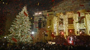 Πειραιάς: θετικό πρόσημο στην κίνηση της εορταστικής αγοράς