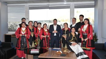 Νίκος Χαρδαλιάς: «Είναι συγκινητικό να κρατάμε ζωντανά τα ήθη και τα έθιμα της πατρίδας μας»