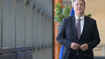 Στο Νταβός οι Φον ντερ Λάιεν, Τζιτζικώστας και ακόμη 12 Ευρωπαίοι επίτροποι