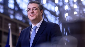 Ευρωπαϊκή Ένωση: Ορκωμοσία Επιτρόπων - Αναλαμβάνει επίσημα καθήκοντα ο Απόστολος Τζιτζικώστας