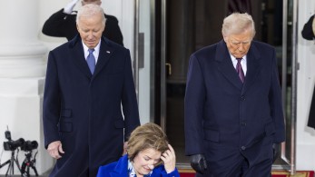 Ο Μπάιντεν άφησε επιστολή για τον Τραμπ στο Οβάλ Γραφείο - Δεν αποκάλυψε το περιεχόμενό της