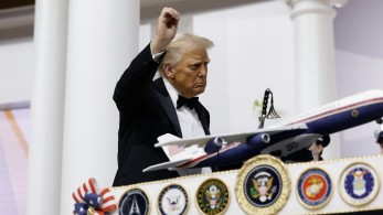 Ο Τραμπ ξεκίνησε τον εμπορικό πόλεμο: Μεξικό και Καναδάς οι πρώτοι στόχοι