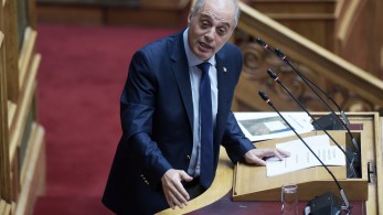 Ο Βελόπουλος, ο Μασκ και τα μασκαριλίκια…