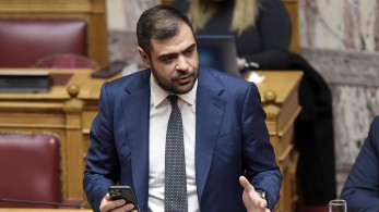Παύλος Μαρινάκης για δημοσίους υπαλλήλους: Δεν σχεδιάζουμε επιστροφή στις εποχές της Πλατείας Κλαυθμώνος Παύλος Μαρινάκης για δημοσίους υπαλλήλους: Δεν σχεδιάζουμε επιστροφή στις εποχές της Πλατείας Κλαυθμώνος