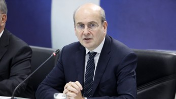 Χατζηδάκης: Κοντά στο μηδέν το έλλειμμα του 2024 - Μειώσεις φόρων για τη μεσαία τάξη το 2025 Χατζηδάκης: Κοντά στο μηδέν το έλλειμμα του 2024 - Μειώσεις φόρων για τη μεσαία τάξη το 2025