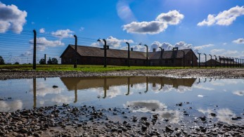 Το Άουσβιτς δεν είναι παρελθόν