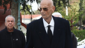 Στο νοσοκομείο με πνευμονία ο Αντώνης Αντωνιάδης