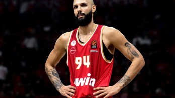 Ολυμπιακός - Φενέρμπαχτσε: Πικρή ήττα στο ΣΕΦ με 77-87