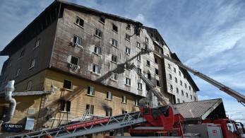 Τουρκία: εννέα συλλήψεις για τη φωτιά με 76 νεκρούς σε ξενοδοχείο χιονοδρομικού κέντρου Τουρκία: εννέα συλλήψεις για τη φωτιά με 76 νεκρούς σε ξενοδοχείο χιονοδρομικού κέντρου