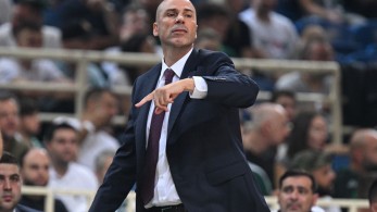 Πενιαρόγια για τις δηλώσεις Αταμάν για τη διαιτησία: «Άλλο παιχνίδι έβλεπε»