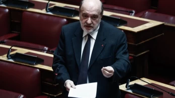 Η επίθεση Αλεξιάδη στον Φάμελλο για τις τράπεζες που κρύβει πίσω της τον Πολάκη