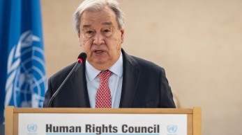 Γκουτέρες σε Τραμπ: Καταστροφική η περικοπή της ανθρωπιστικής βοήθειας