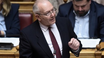 Ανακοίνωση Γκίκα για ακτοπλοϊκά: πότε αναμένονται οι εκπτώσεις για τρίτεκνες οικογένειες