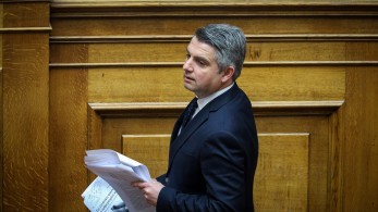 Ο... ενοχλητικός Οδυσσέας Κωνσταντινόπουλος: το ΠΑΣΟΚ τον «έκοψε» από συνέντευξη Τύπου