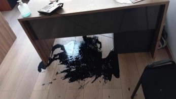 ΝΔ για την επίθεση στο γραφείο του Φάνη Παππά: «Η Δημοκρατία δεν τρομοκρατείται»