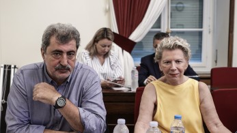 Ακρίτα - Πολάκης: στην επιτροπή δεοντολογίας για άρση της ασυλίας τους Ακρίτα - Πολάκης: στην επιτροπή δεοντολογίας για άρση της ασυλίας τους
