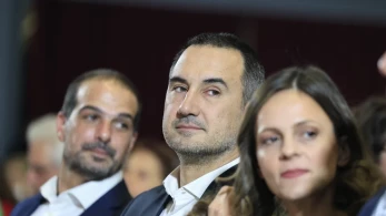 Για γέλια: σενάρια διάσπασης και της Νέας Αριστεράς