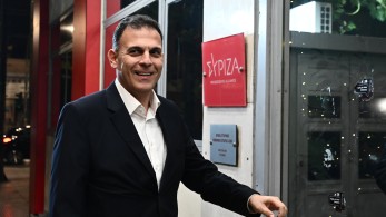 Το τερμάτισε ο Καραμέρος: ζήτησε παραίτηση Χρυσοχοΐδη για τα επεισόδια στη συγκέντρωση