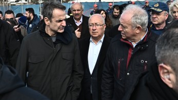 Κυριάκος Μητσοτάκης από Σαντορίνη: Συνιστώ ψυχραιμία, το κράτος είναι δίπλα σας Κυριάκος Μητσοτάκης από Σαντορίνη: Συνιστώ ψυχραιμία, το κράτος είναι δίπλα σας