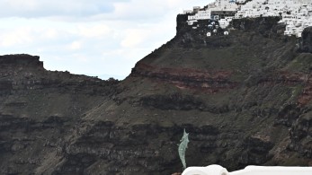 Σεισμοί στις Κυκλάδες: Συνεχίζονται με χαμηλότερη ένταση οι δονήσεις - Τι δήλωσε ο Καραστάθης