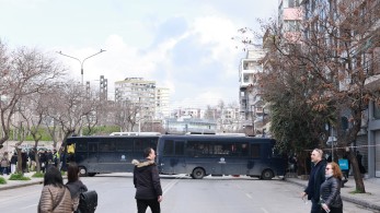 Θεσσαλονίκη: Ένταση με μολότοφ μετά το τέλος της πορείας για τα Τέμπη