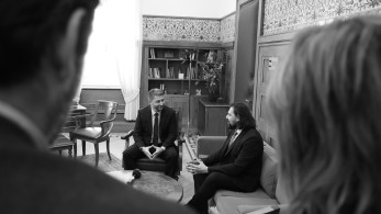 Εδώ Παππάς 2024: «Βαρετό το ΠΑΣΟΚ» - Εκεί Παππάς 2025: «Μεγάλη τιμή να είμαι στο ΠΑΣΟΚ»