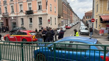 Αιματηρή επίθεση στη Γαλλία: Ένας νεκρός και δύο τραυματίες (βίντεο)