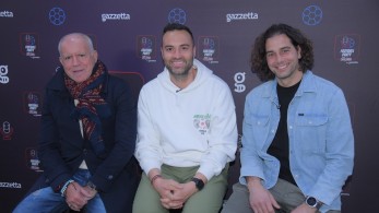 Απολαυστικός Νίκος Αναστόπουλος στο pre-game show του αγώνα ΑΕΚ – Ολυμπιακός