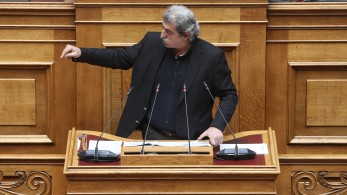 Εμπρός-πίσω για τον ΣΥΡΙΖΑ - Ο Πολάκης προανήγγειλε την επιστροφή στο βαθύ κράτος (Vid)