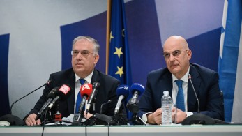 Πρόγραμμα «Θώραξ» για άμυνα και ασφάλεια: Υπεγράφη η σύμβαση από Δένδια και Θεοδωρικάκο