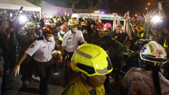 Σεισμός 7,7 Ρίχτερ σε Μιανμάρ και Ταϊλάνδη: Φόβοι για χιλιάδες νεκρούς - Έρευνες σε συντρίμμια (video, photos)