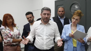 Πανικός στο ΠΑΣΟΚ - Επιχείρηση αποδόμησης της Κωνσταντοπούλου αλλά και των... δημοσκοπήσεων Πανικός στο ΠΑΣΟΚ - Επιχείρηση αποδόμησης της Κωνσταντοπούλου αλλά και των... δημοσκοπήσεων