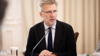 Συγκινητική ανάρτηση του Άκη Σκέρτσου: Ο πατέρας μου έπαθε το πρώτο έμφραγμα 42 ετών Συγκινητική ανάρτηση του Άκη Σκέρτσου: Ο πατέρας μου έπαθε το πρώτο έμφραγμα 42 ετών