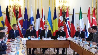 Σύνοδος κορυφής στο Λονδίνο: Αναλαμβάνει δράση η «συμμαχία των προθύμων» για την Ουκρανία