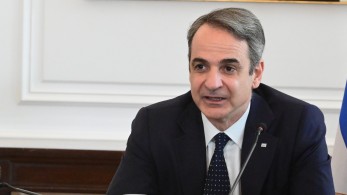 Κυριάκος Μητσοτάκης: Κάποιοι προτιμούν να πετροβολούν τη δημοκρατία από το πεζοδρόμιο