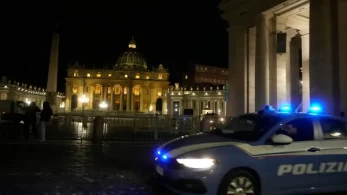 Ρώμη: έκρηξη από διαρροή αερίου ισοπέδωσε κτήριο – Γυναίκα ανασύρθηκε ζωντανή