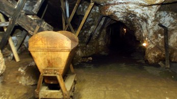 ΕΕ: 47 έργα για σπάνιες γαίες σε 13 χώρες - Με το γάλλιο της Metlen η ελληνική συμμετοχή