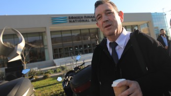 Περικοπή 50% της βουλευτικής αποζημίωσης στον Παπαδόπουλο για τον βανδαλισμό στην πινακοθήκη