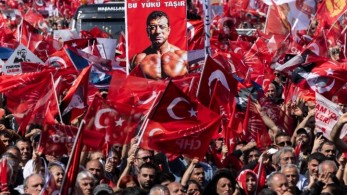 Τουρκία: μαζικές διαδηλώσεις υπέρ του Ιμάμογλου (video) Τουρκία: μαζικές διαδηλώσεις υπέρ του Ιμάμογλου (video)