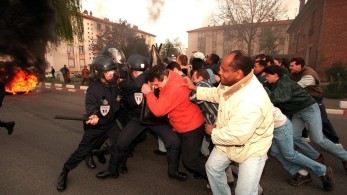 Νέο κύμα επιθέσεων σε φυλακές της Γαλλίας (videos)