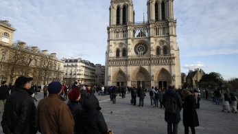 Πάπας Φραγκίσκος: οι καμπάνες της Νοτρ Νταμ χτύπησαν 88 φορές για να τον τιμήσουν