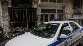 Διάρρηξη και εμπρησμός σε εργαστήριο με προϊόντα ζύμης στο Μενίδι