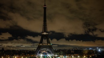 Πάπας Φραγκίσκος: σκοτεινός απόψε ο πύργος του Άιφελ