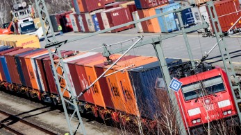 Βερολίνο: Δύο νεαροί «train surfers» έχασαν τη ζωή τους