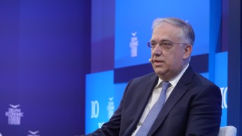 Θεοδωρικάκος: Μάχη με την ακρίβεια, στήριξη στα εισοδήματα (video) Θεοδωρικάκος: Μάχη με την ακρίβεια, στήριξη στα εισοδήματα (video)